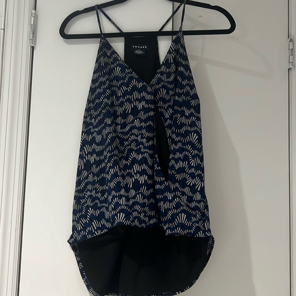 Multicolored tank